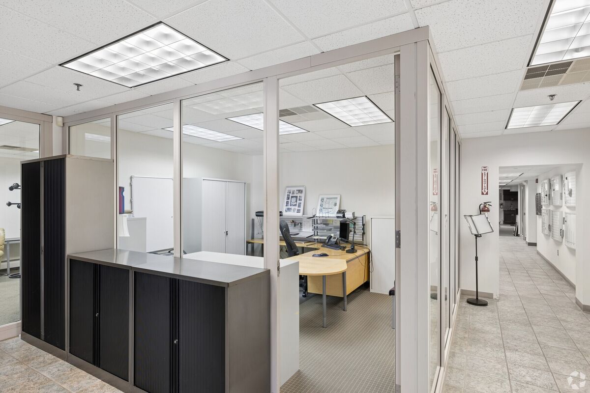 Private offices