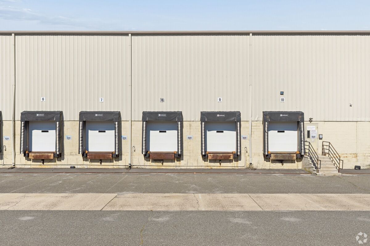 Dock-high doors with levelers